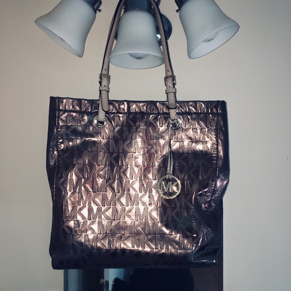 ✌🏼SOLD!!!!!!! - Picture 2 of 8